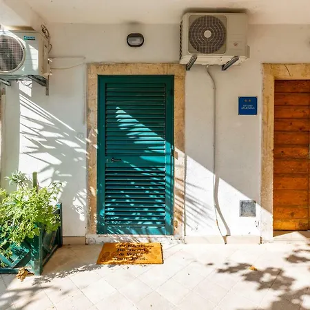 Studio Felice Ντουμπρόβνικ
